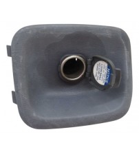 Moldura C/ Tomada 12v Porta Malas Sw4 1997 1998 1999 2000